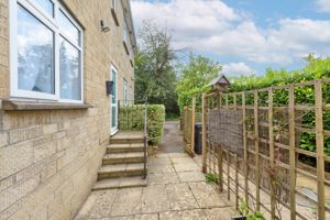 Courtyard Garden- click for photo gallery